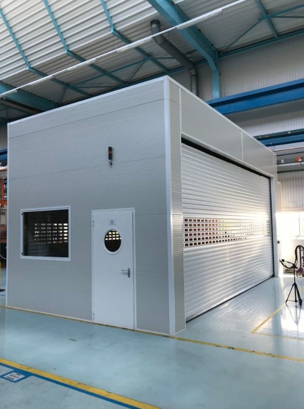 Image de présentation Conception et réalisation d’une cabine insonorisée pour General Electric